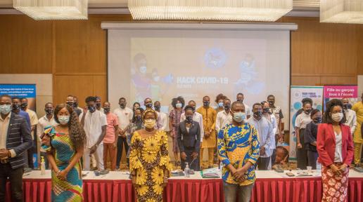 "HackCovid-19 Benin Challenge" a été organisé à Cotonou le 25 février 2021 pour soutenir les solutions développées par la jeunesse béninoise pour lutter contre la COVID-19.